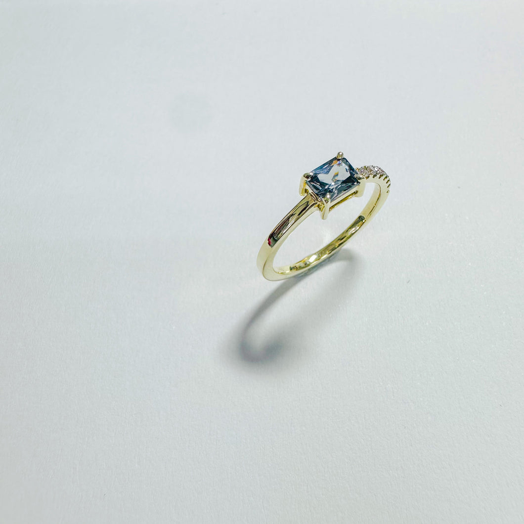 14K Hecate Spinel Ring